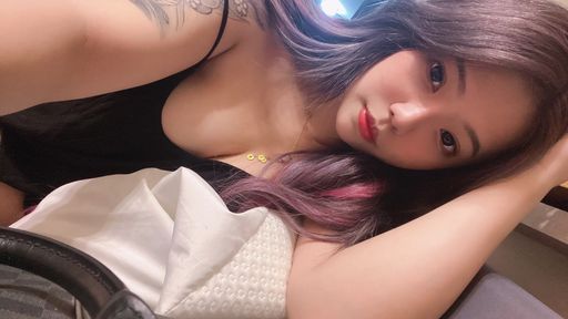 ?偷拍四姊妹的淫亂party（有影藏版人物）?可以玩成這樣會不會太超過！！！