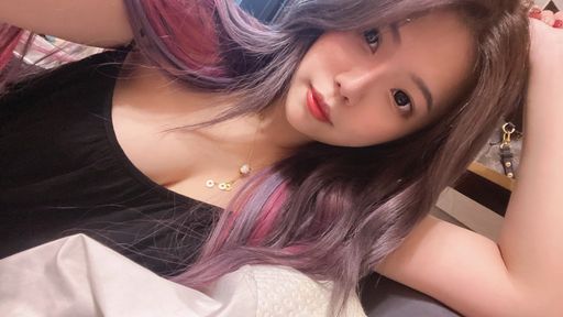 ?比看！四姐妹合體party2，我在旁邊看得很爽?